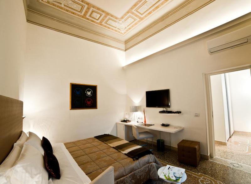 Town House Cavour - image 21