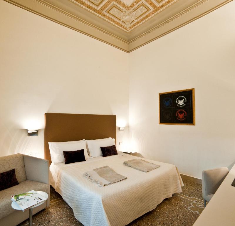 Town House Cavour - image 48