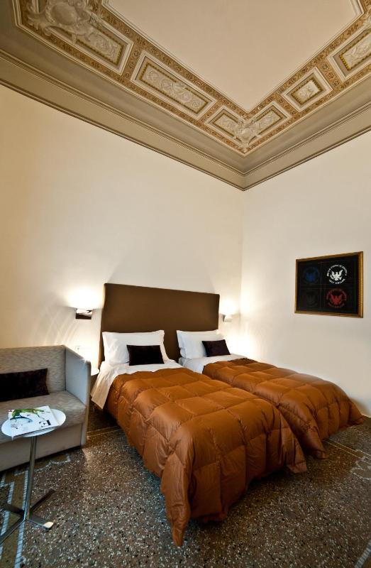Town House Cavour - image 49