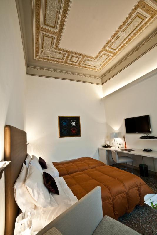 Town House Cavour - image 24