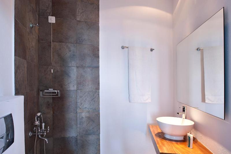 Junior Suite with Sea View image 3