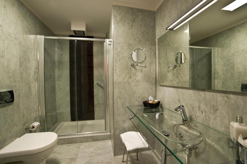 Town House Cavour - image 7