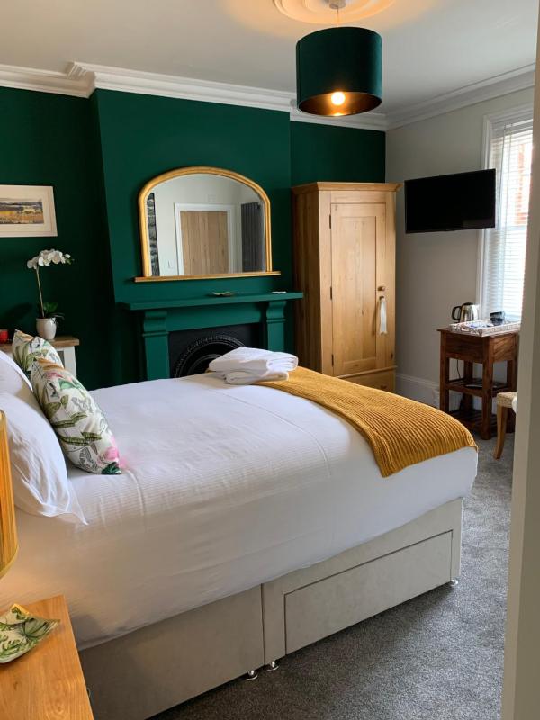 Deluxe Double Room image 1