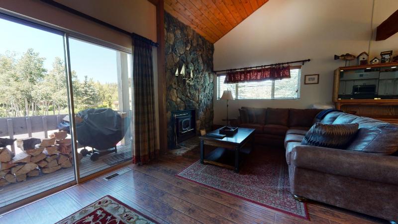 Three-Bedroom Apartment image 2