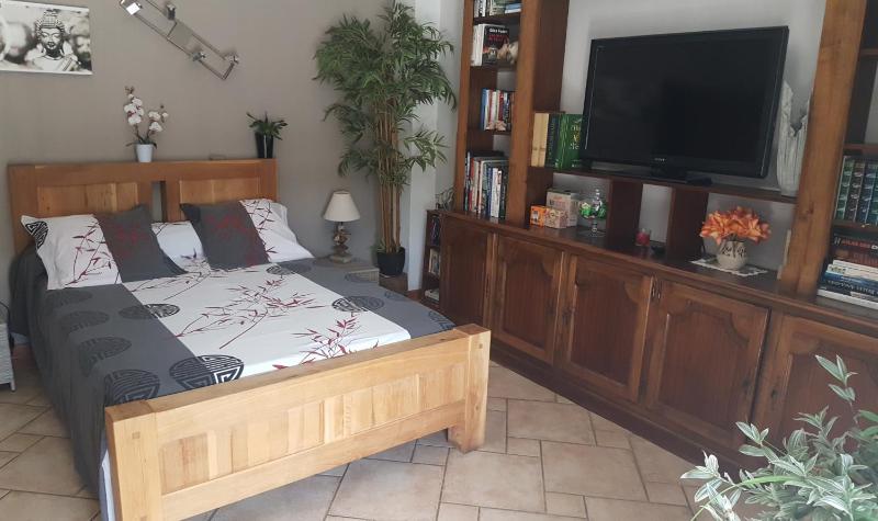 Double Room with Private External Bathroom image 3