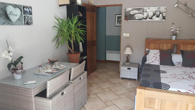 Double Room with Private External Bathroom image 4