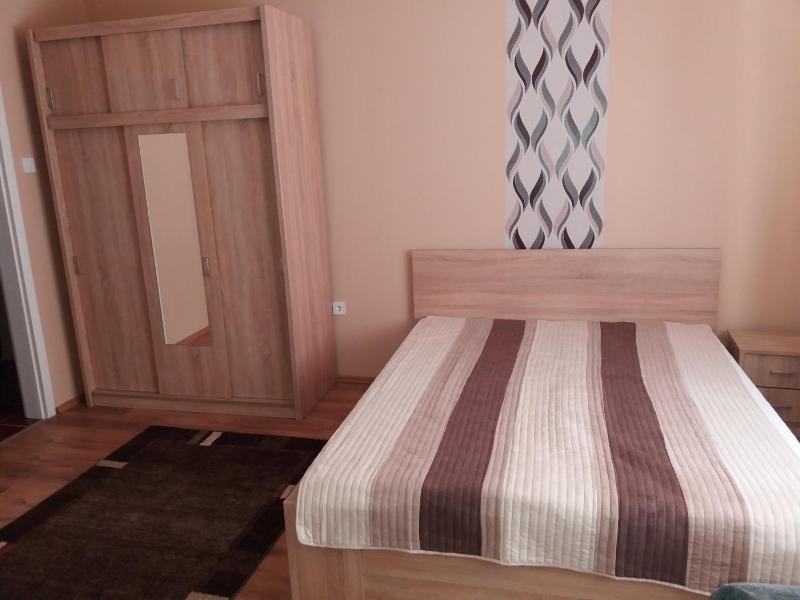 Double Room image 3