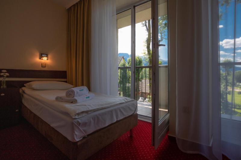 Triple Room image 2