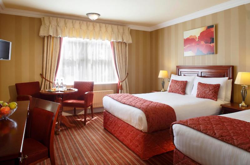 Standard Double/Twin Room image 1