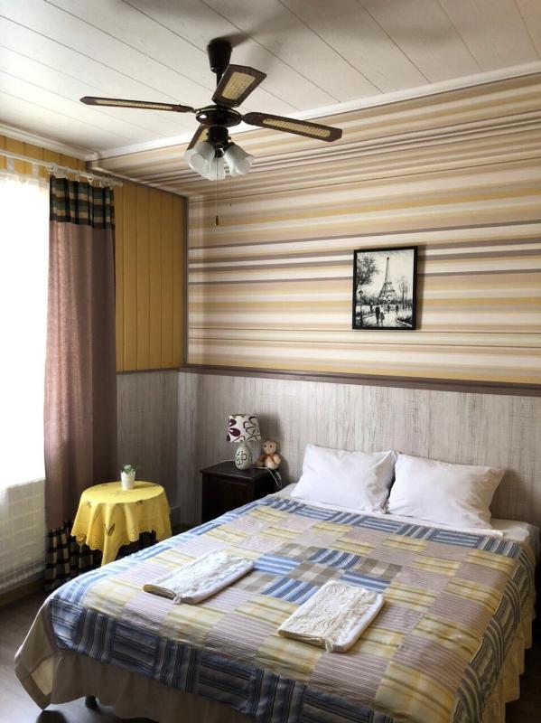 Double or Twin Room image 3