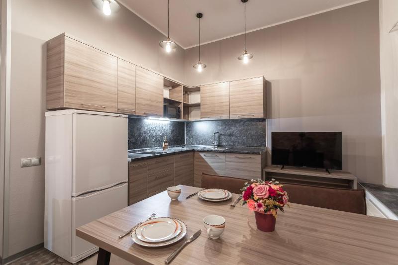 Superior Suite image 2