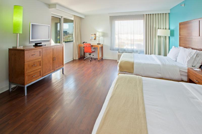 Standard Room with Two Queen Beds image 2