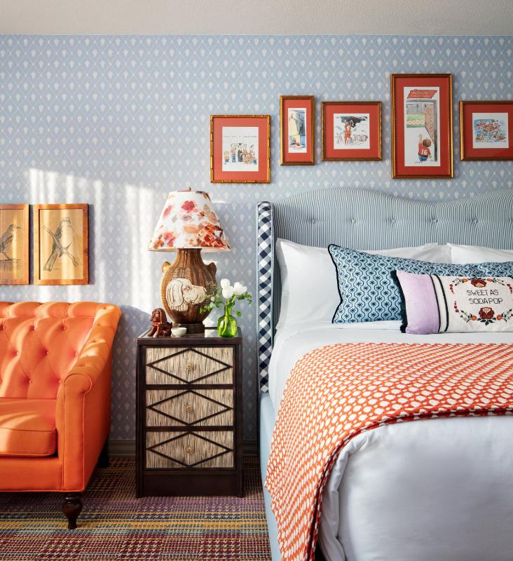 Deluxe King Room image 3