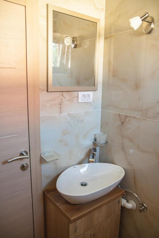 Deluxe Single Room image 3