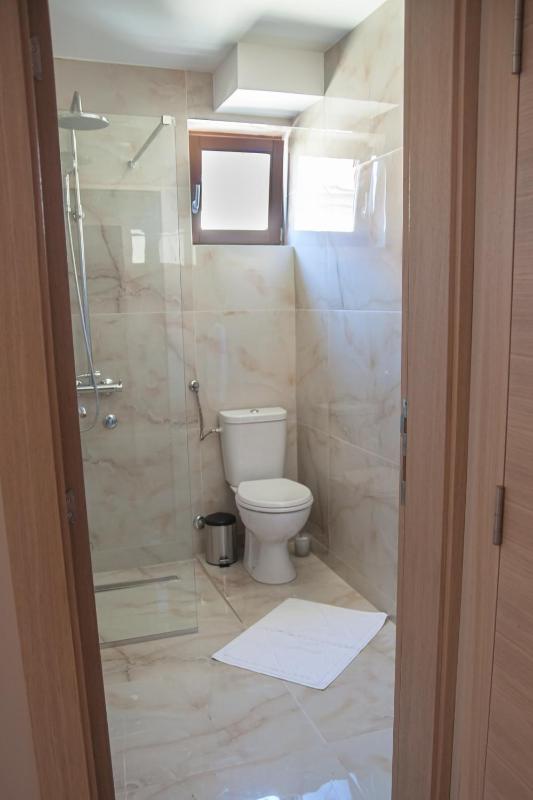 Deluxe Triple Room image 2