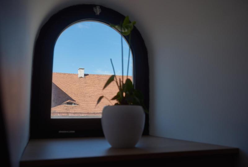 Large Double or Twin Room image 2