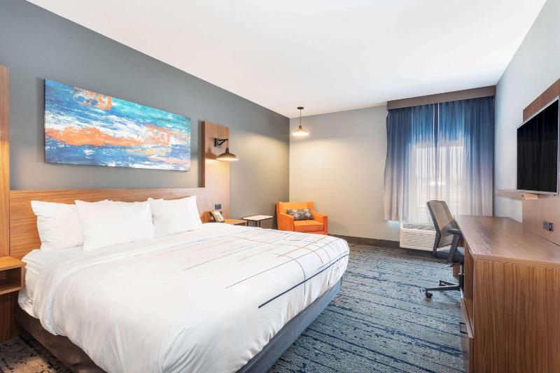 King Room - Non-Smoking image 2