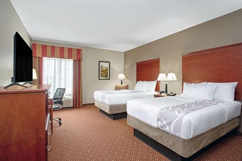 Double Room with Two Double Beds - Non-Smoking image 2