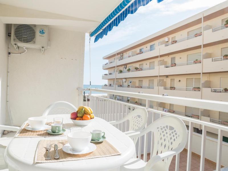 Apartamentos Irta Playa - image 8