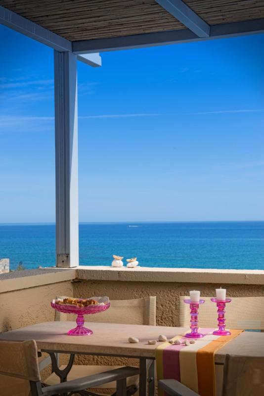 Superior Two-Bedroom Apartment with Sea View image 2