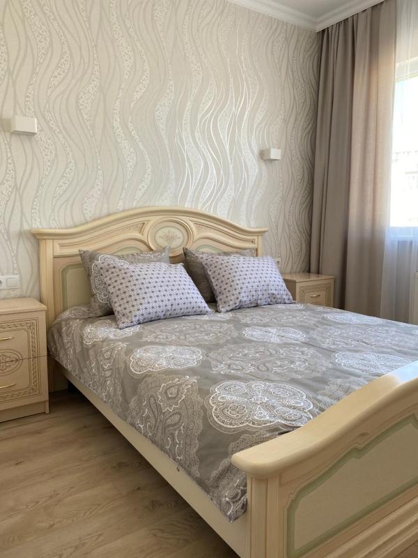 One-Bedroom Apartment image 3