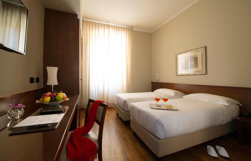 Triple Room image 1