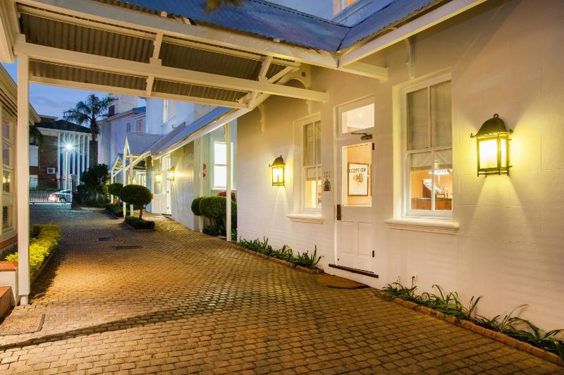 Quarters Hotel - image 15