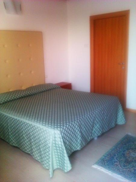 Double or Twin Room image 4