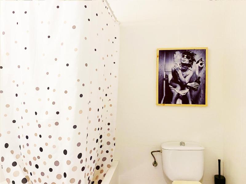 Double Room image 3