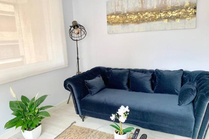 NEW Gorgeous Central Apartment - Beachfront - 3 BD - image 26
