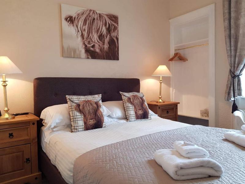 Double Room with Private Bathroom image 3