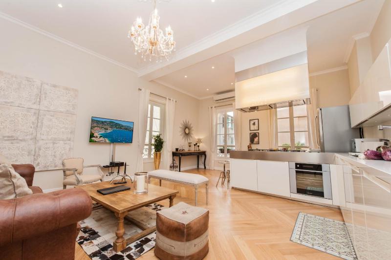 Three-Bedroom Apartment image 3