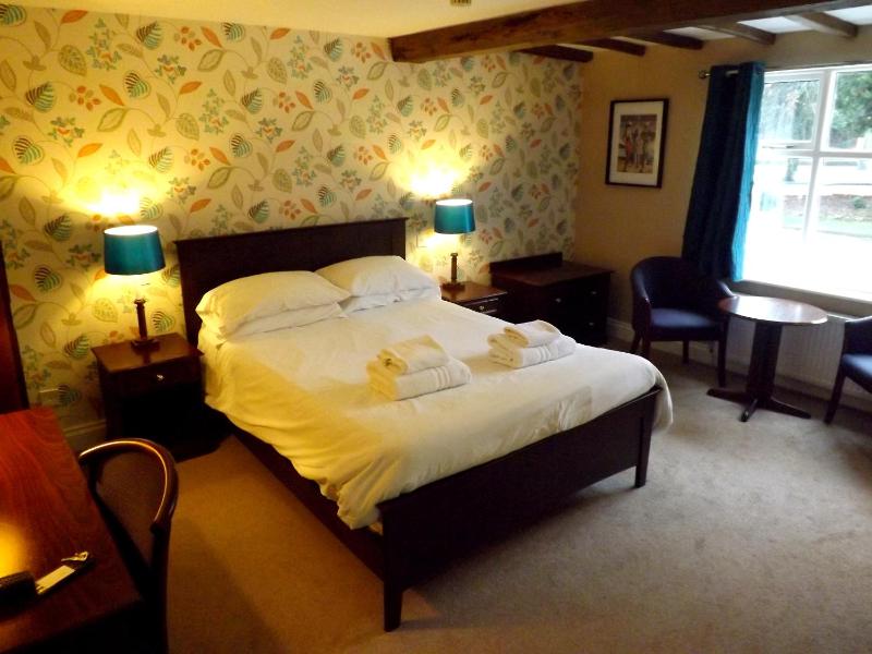 The Jacobean Hotel - image 19