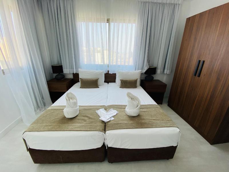 Eleonora Hotel Apartments - image 10