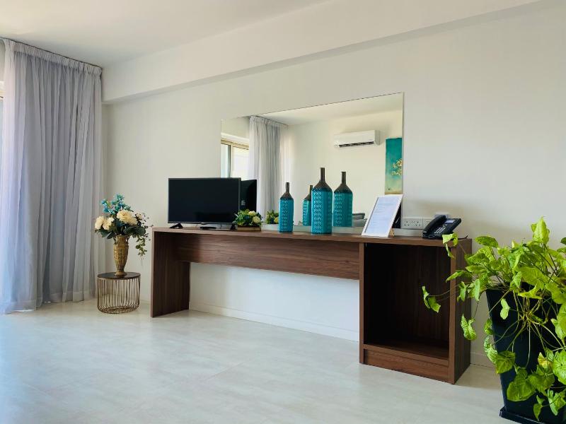 Eleonora Hotel Apartments - image 13