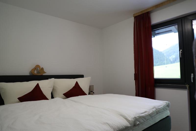 Three-Bedroom Apartment image 4