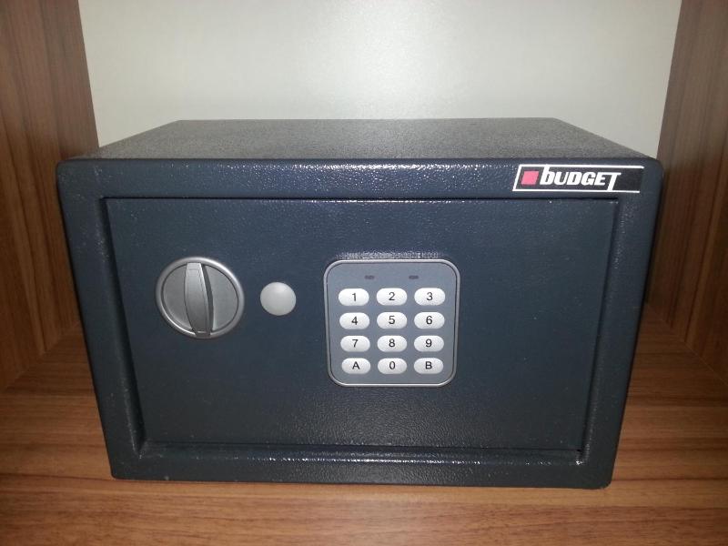 Standard Triple Room image 2