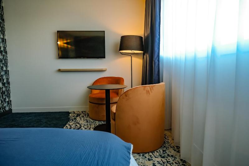 Superior Double Room image 2