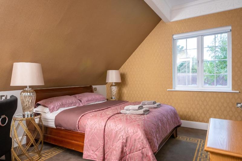 Double Room image 1