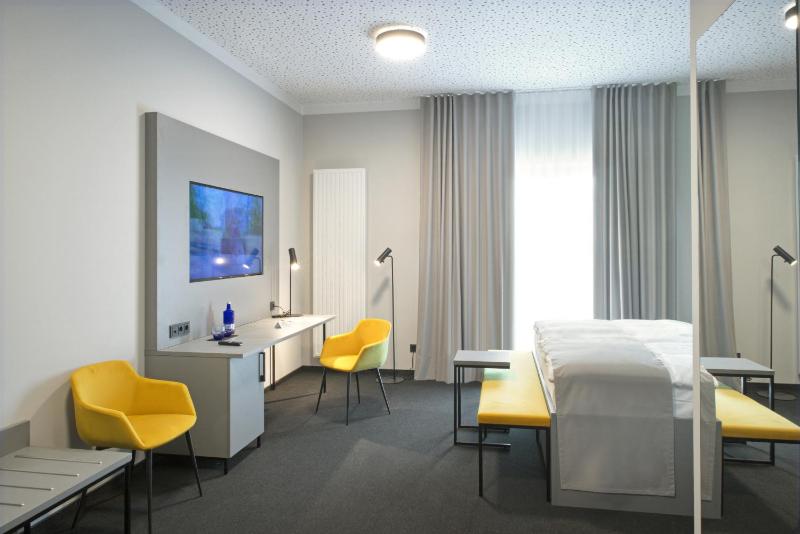 Superior Double Room image 4