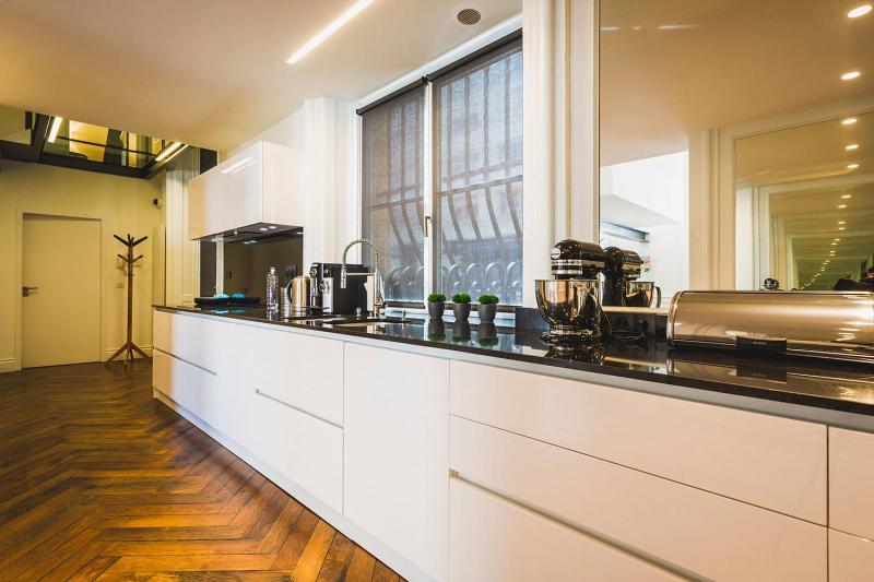 LOFT KEYWEEK contemporary Loft style Apartment in Biarritz City center - image 11