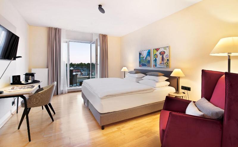 Executive Double Room image 3