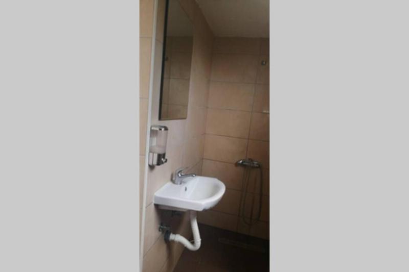 Two-Bedroom House image 3