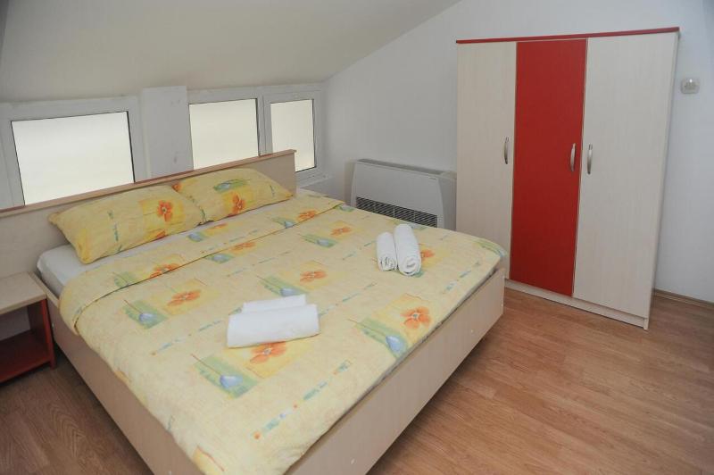 Two-Bedroom Apartment with Terrace and Sea View image 3
