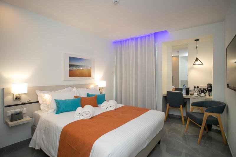 Queen Room with Queen Bed - Non-Smoking image 1