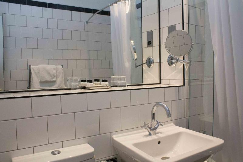 Guest Double or Twin Room image 1