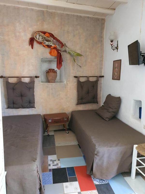 Apartment with Garden View image 2