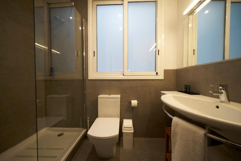 Premier Two-Bedroom Apartment image 4