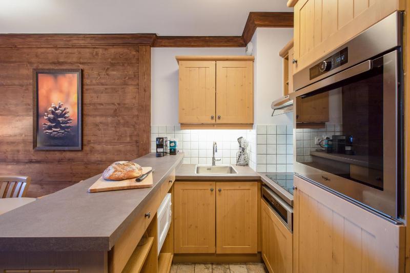 Superior One-Bedroom Apartment - access to the outdoor pool (4 people) image 4