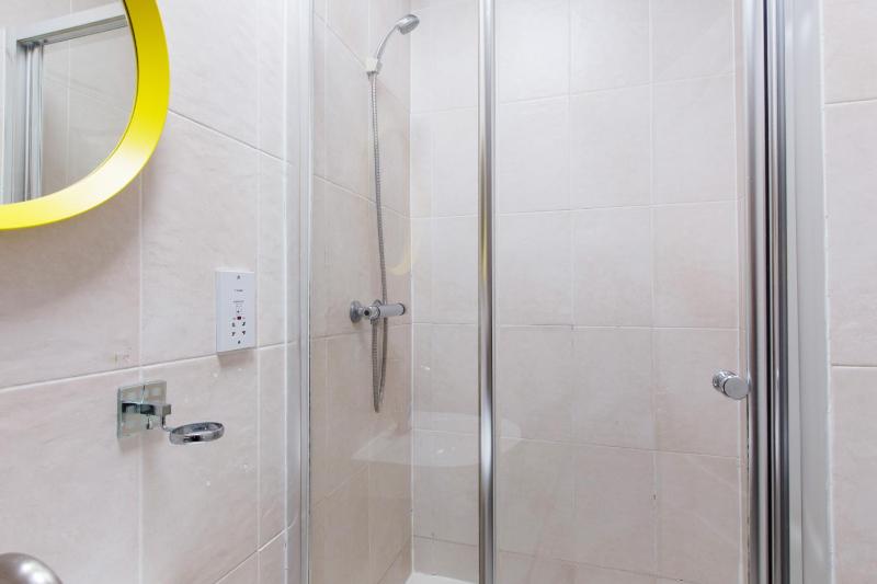 Double Room with Shared Bathroom image 1
